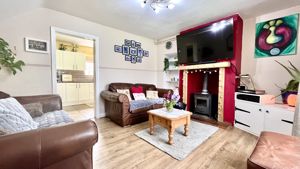 Sitting Room- click for photo gallery
